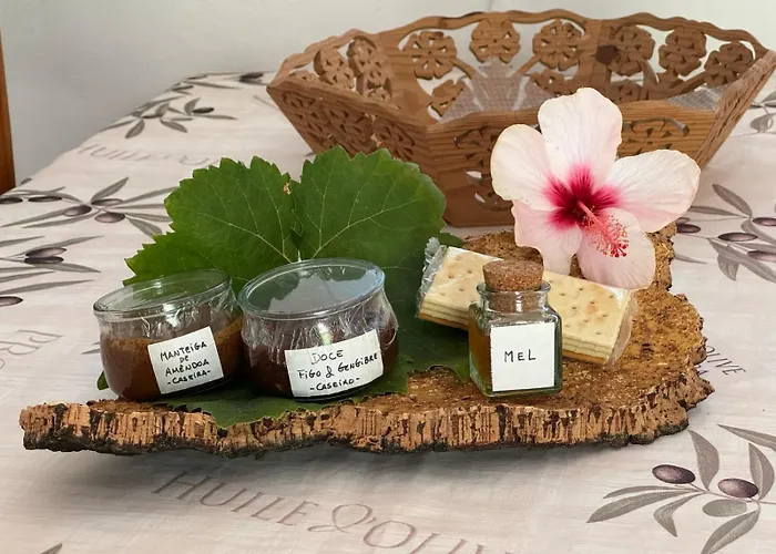 Lugar Andorinhas * Olhos de Água